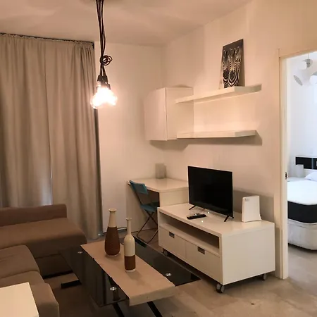 Apartamento Unico En Embajadores Madrid Exterior photo